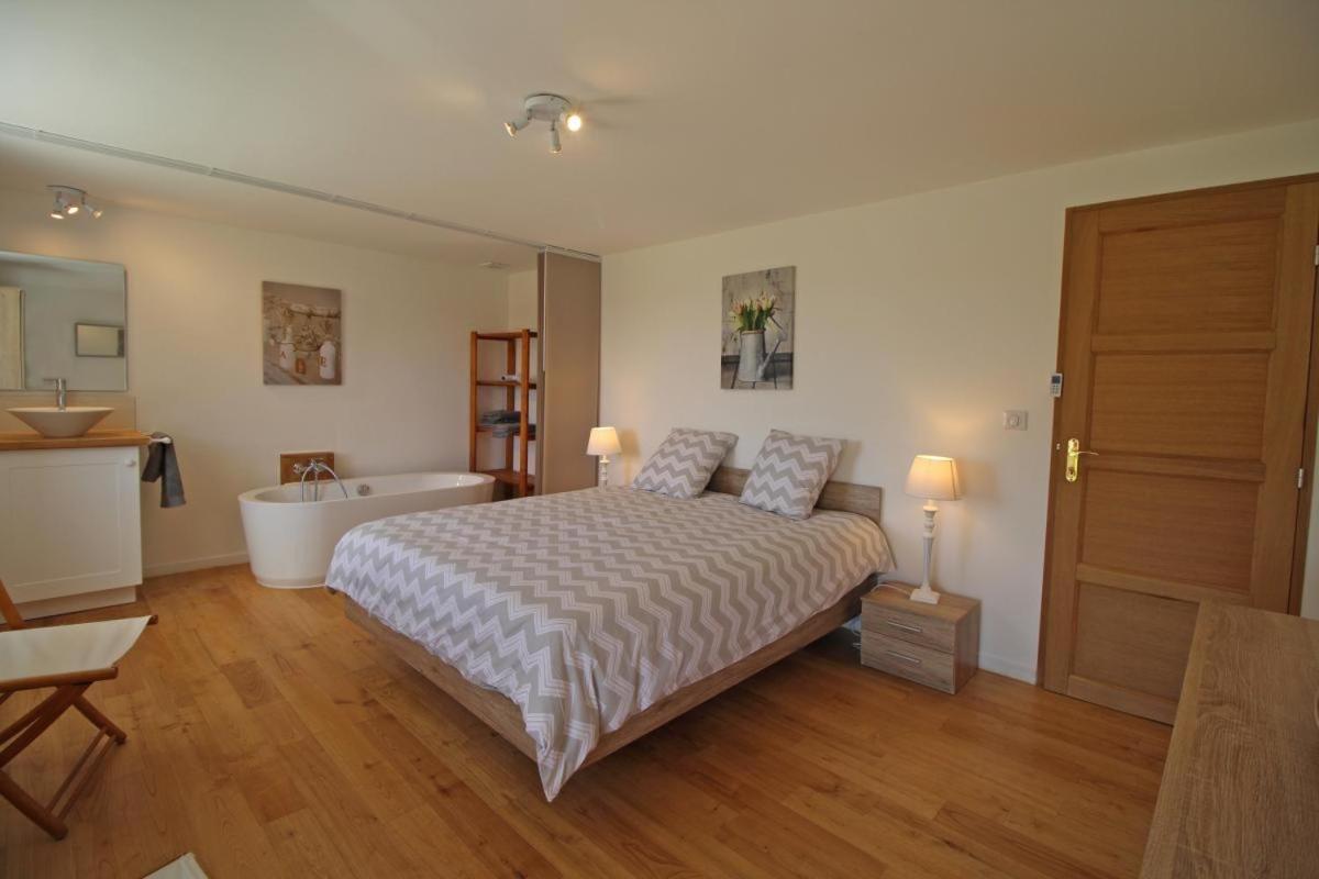 Chez Le Bayle Villa Condat-sur-Vienne Екстериор снимка